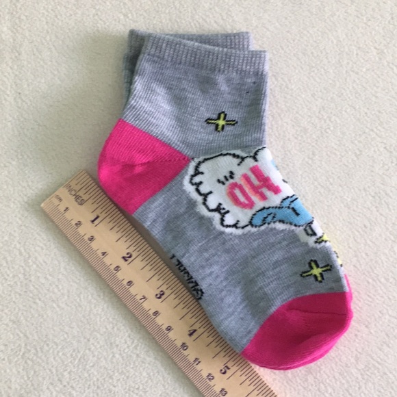 🧞‍♂️New Genie & Lamp Socks, Disney’s “Aladdin,” Bundle & Save (see below)🧞‍♂️ - Picture 4 of 6